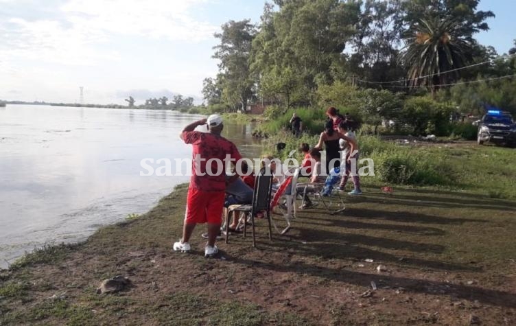 Desde temprano se reanudaron los rastrillajes en busca de Caren. (Foto: Gentileza LT 10)