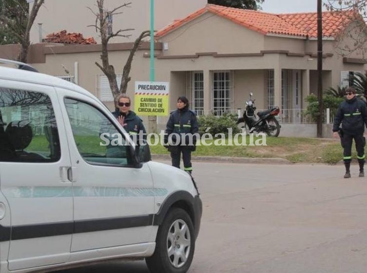 Comienza a regir el sentido único en un tramo de calle Crespo