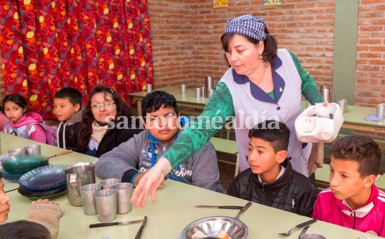 La provincia incrementó los aportes para las raciones alimentarias de comedores escolares