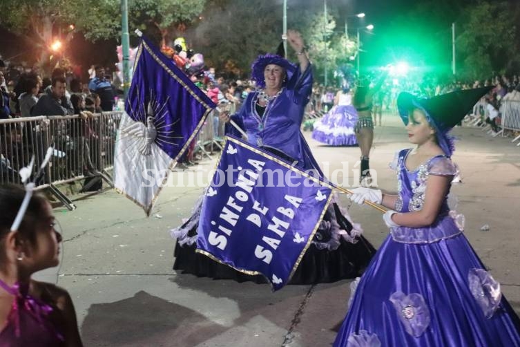 La fiesta de carnaval le puso calor al otoño santotomesino. (Foto: Municipalidad de Santo Tomé)