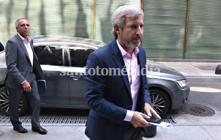 Elecciones: El gobierno asegura que a la medianoche estarán los resultados