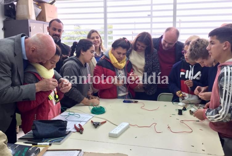 La recorrida comenzó en la Escuela 614.