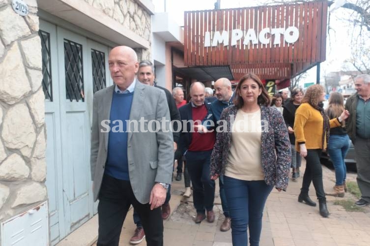 Además recorrieron la zona comercial de la ciudad.