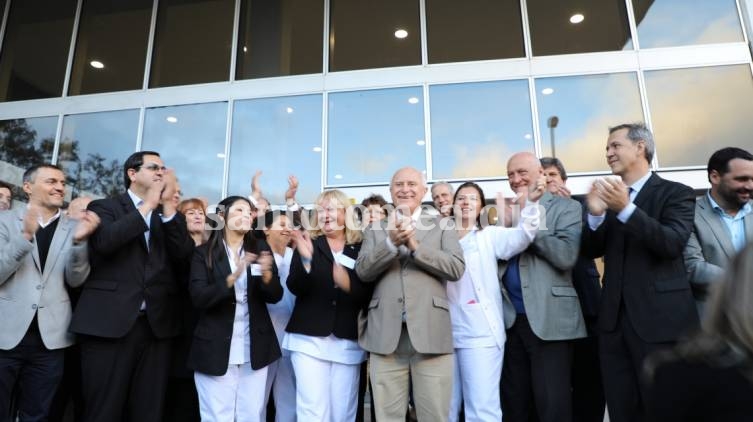 Lifschitz inauguró en Reconquista uno de los hospitales más modernos del  país 