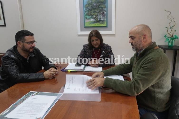 Qüesta recibió el proyecto para declarar patrimonio provincial al yacimiento arqueológico