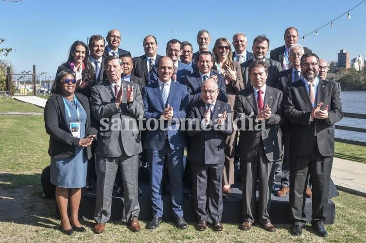 José Corral agasajó a los cancilleres y jefes de delegaciones que llegaron a Santa Fe para la Cumbre del Mercosur. (Foto: Municipalidad de Santa Fe)