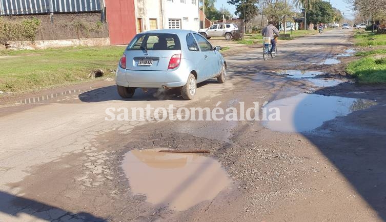 Preocupa el deterioro del pavimento en 7 de Marzo al 2900