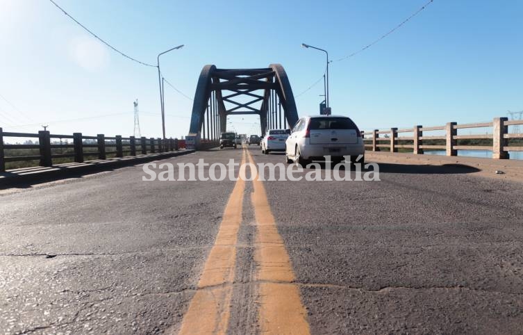 Las tareas de bacheo en el puente comenzarán en algunas semanas. (Foto: archivo)