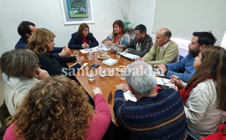 Con la situación económica como tema central, la intendenta recibió a los concejales 