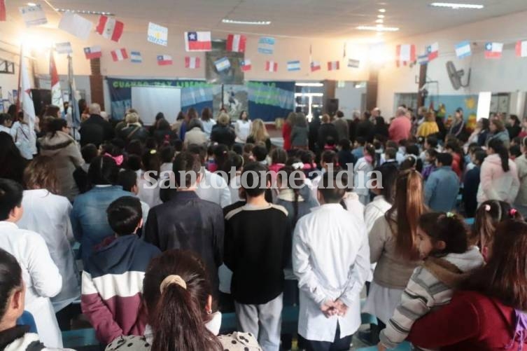 El acto se realizó en la Escuela 1006. (Foto: Municipalidad de Santo Tomé)