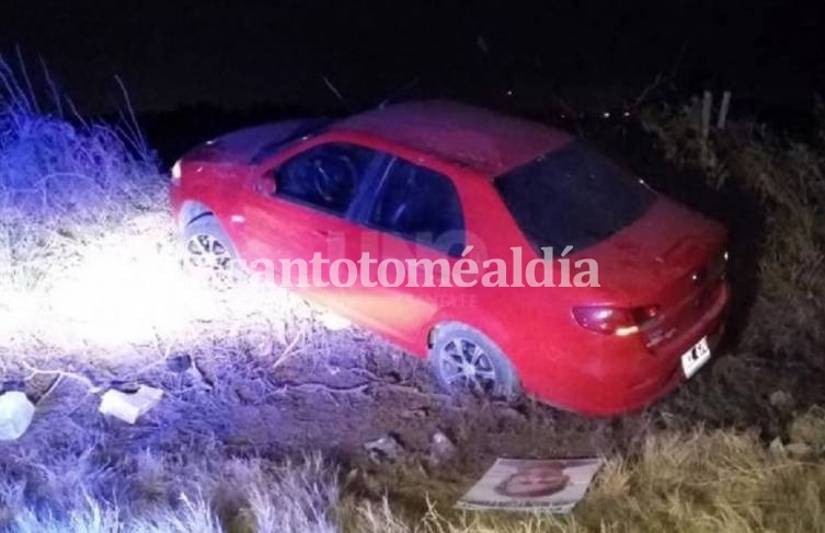 Detuvieron a dos delincuentes que se accidentaron en un auto robado