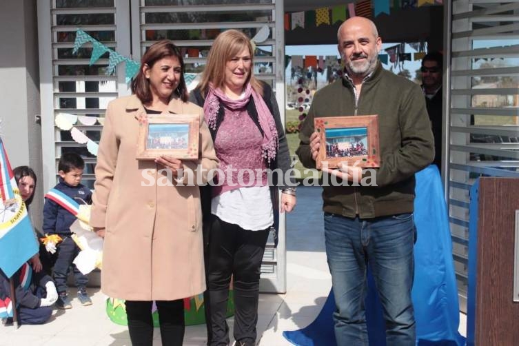 Daniela Qüesta, Nancy Talón y Fabián Palo Oliver. (Foto: Municipalidad de Santo Tomé)