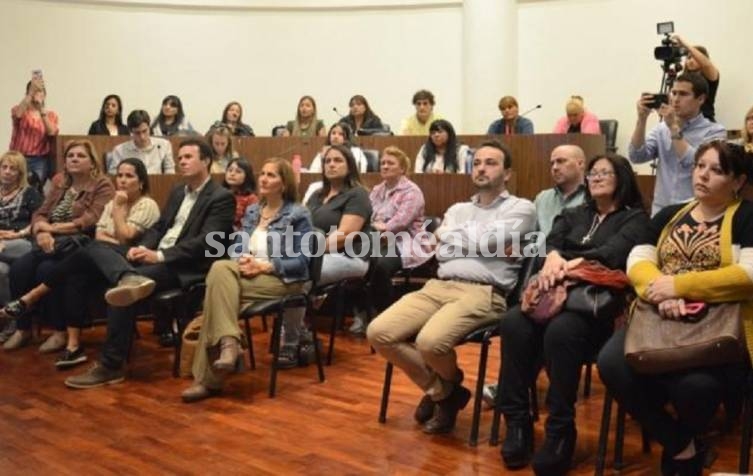 Norma López presentó en el Concejo Municipal de Santa Fe el mapa de femicidios del país. (Foto: Concejo Municipal de Santa Fe)