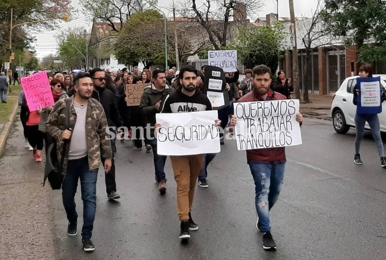 La marcha, en su recorrido por calle Iriondo. (Foto: santotomealdia)