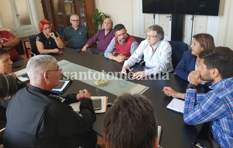 La reunión se llevó a cabo en el despacho del Ministro de Seguridad. (Foto: Gentileza Municipalidad de Santo Tomé)