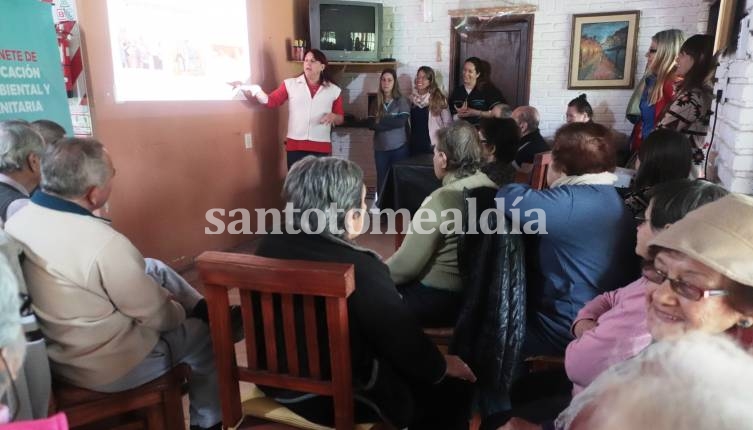 El Municipio celebra el “Mes del Adulto Mayor” con talleres y actividades recreativas. (Foto: Municipalidad de Santo Tomé)