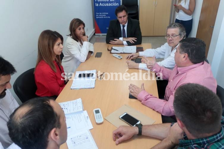 La reunión fue gestionada luego de la marcha realizada por comerciantes y vecinos. (Foto: Municipalidad de Santo Tomé)