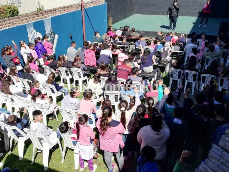 Pasó con éxito una nueva edición de la Feria del Libro de Santo Tomé. (Foto: Municipalidad de Santo Tomé) 