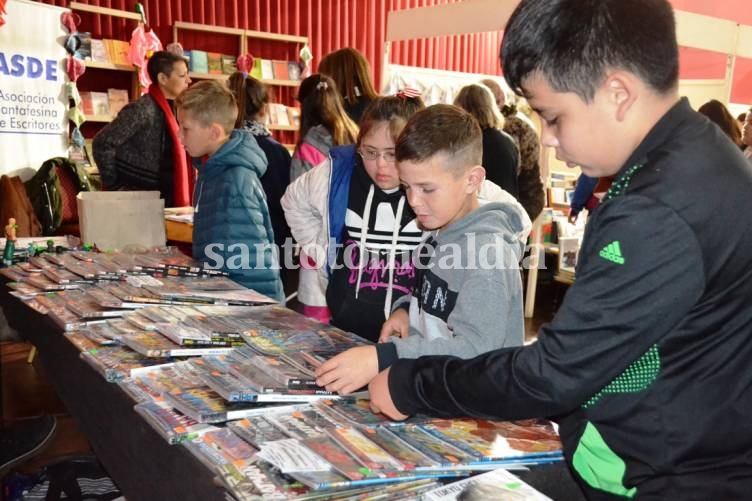 Pasó con éxito una nueva edición de la Feria del Libro de Santo Tomé. (Foto: Municipalidad de Santo Tomé) 