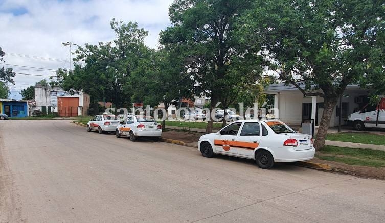 El sujeto tomó el remis en la parada del Hospital SAMCo. (Foto: santotomealdia)