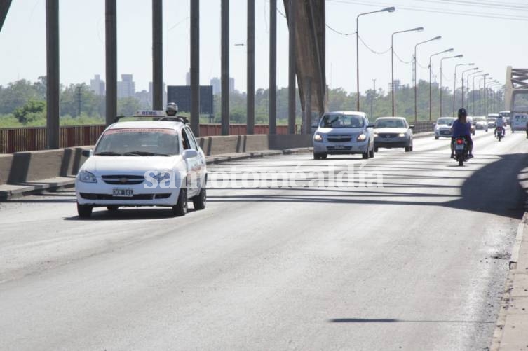 El puente ya cuenta con su carpeta asfáltica totalmente renovada.  (Foto: Susana Bedetti para Santotomealdia)