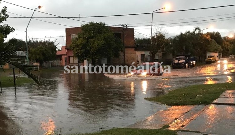 Según los vecinos, con cada lluvia ocurre lo mismo. (Foto: Gentileza)