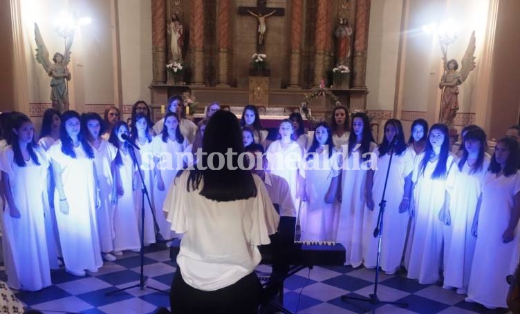 La Escuela Coral Municipal realizó su tradicional “Concierto de Navidad”