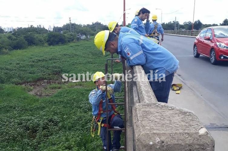 Finalizaron los trabajos de reparación de los cables dañados en el puente Carretero