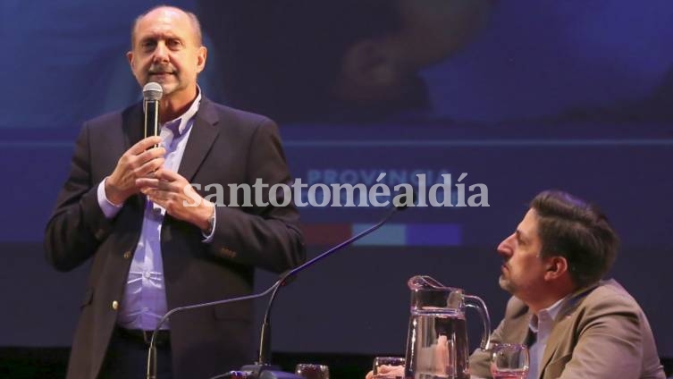 Perotti resaltó su compromiso con la educación “como prioridad y política de Estado”