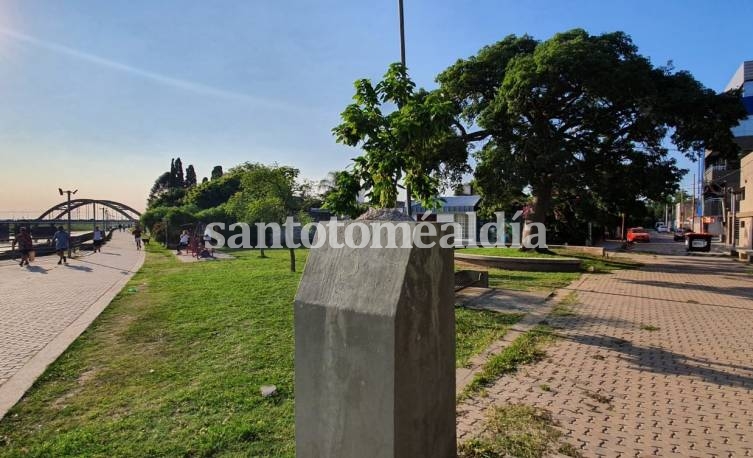 ¿Robaron el busto del Almirante Brown que estaba en el paseo de la costanera?