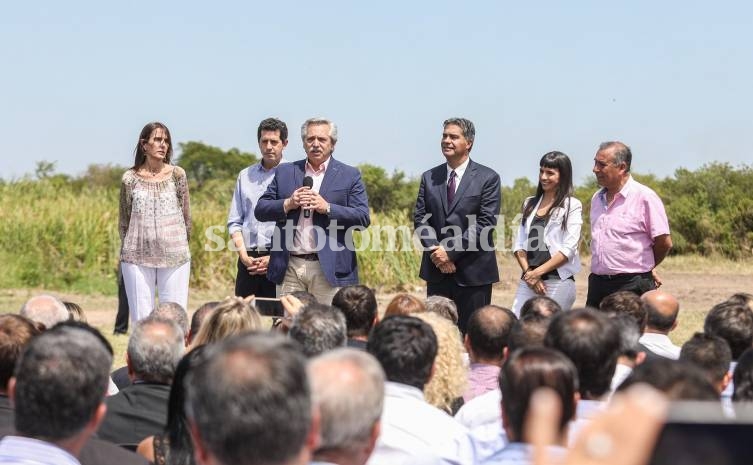 Alberto Fernández encabezó la inauguración de un complejo de viviendas en Chaco