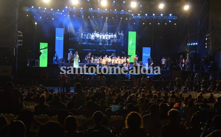 Este sábado se inició la 36° edición del Festival Folklórico del Pescador. (Foto: Comuna de SauceViejo)