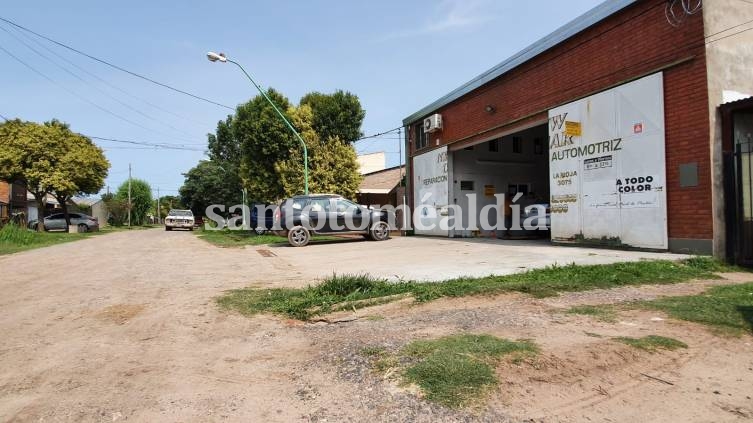 Fríamente calculado: delincuentes armados robaron un taller de chapa y pintura