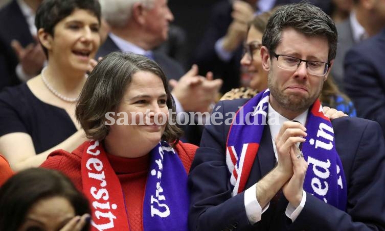El Parlamento europeo aprobó el acuerdo de salida de Gran Bretaña de la UE