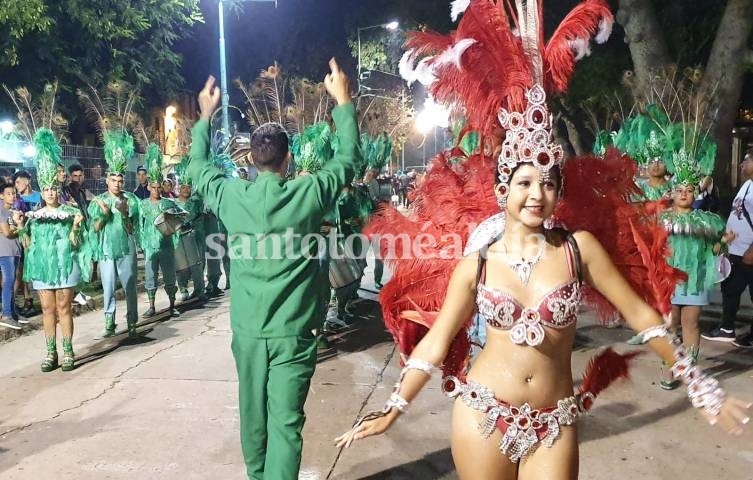 Zumbaé tuvo a su cargo la apertura de la segunda noche.