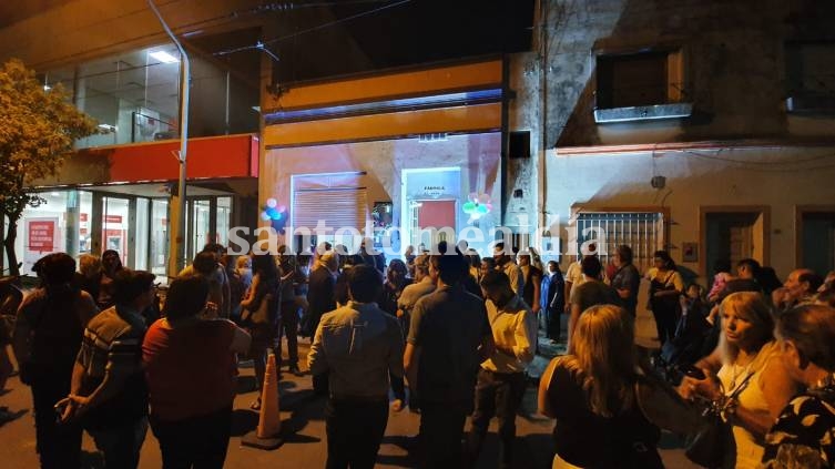 Además de referentes políticos, participaron militantes del espacio y vecinos en general. (Foto: Santotomealdia)