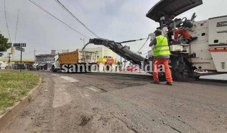 Finalizó el bacheo en 7 de Marzo y ahora avanzan por Avenida Luján 