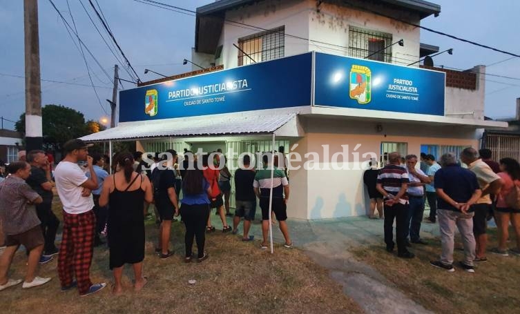 El PJ local inauguró su Unidad Básica en Avenida del Trabajo y Rivadavia. (Foto: Santotomealdia)