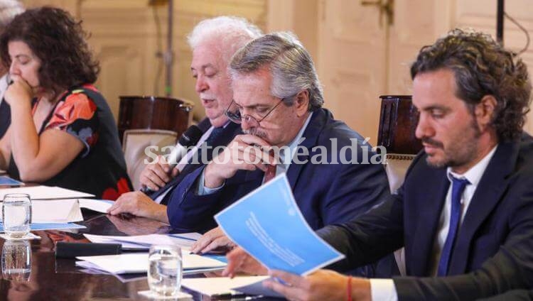 Suspenden por un mes la llegada de vuelos de EEUU, Europa y China