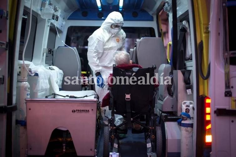 En España hubo 832 muertos por coronavirus en 24 horas: un nuevo récord diario