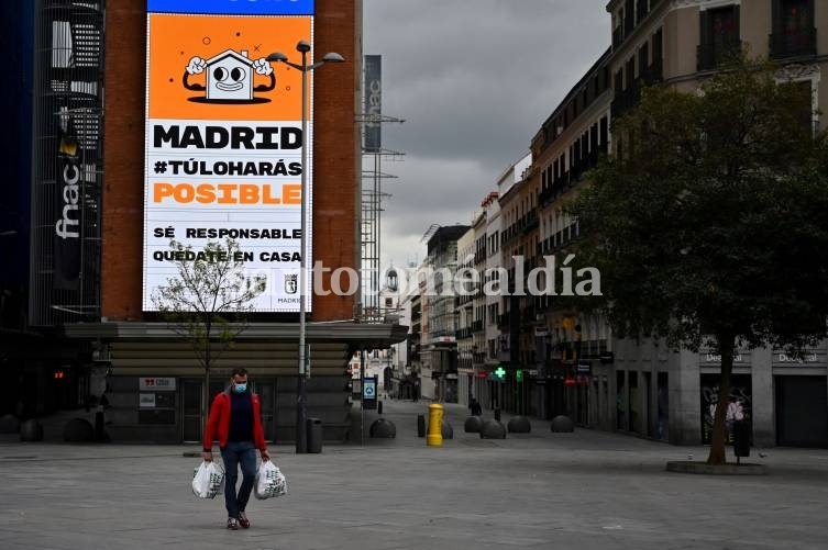 España confirmó 812 muertos en un día y el total superó las 7.300 víctimas