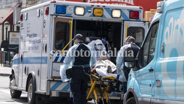 EEUU registró más de 2.000 muertos en un día y superó los 500.000 casos