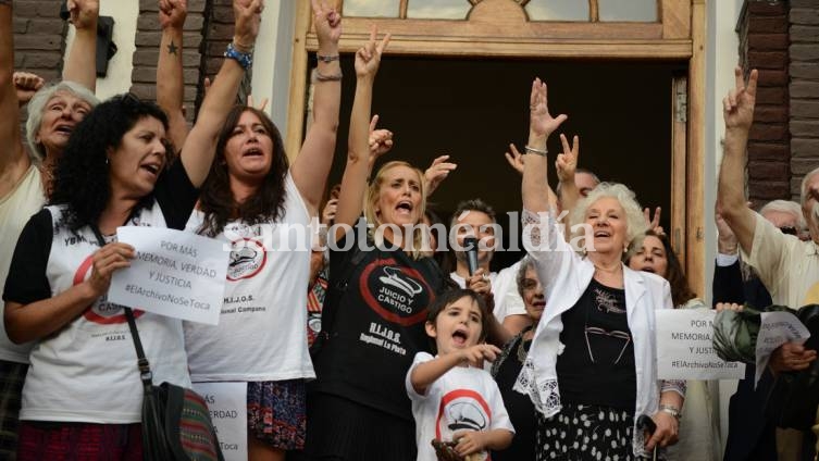 Hijos e hijas de víctimas de la dictadura conmemoran 25 años de militancia