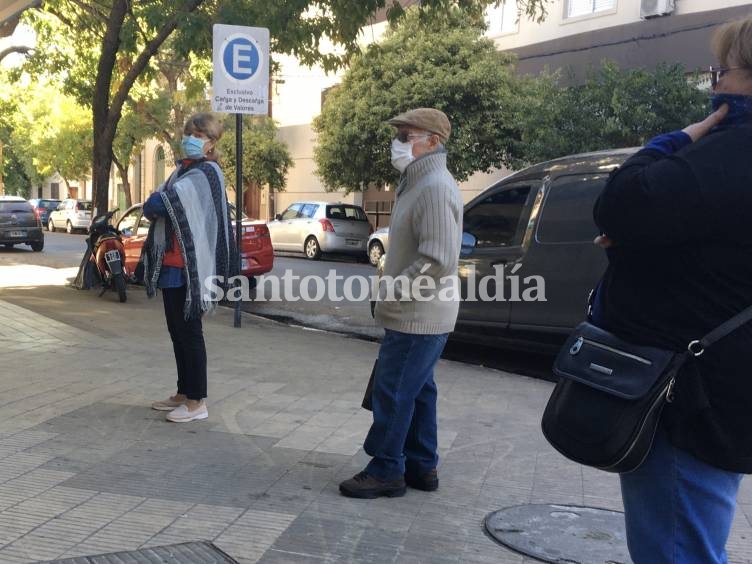 Desde este jueves es obligatorio el uso del tapabocas en la ciudad de Santa Fe