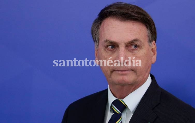 Aumenta la crisis política en Brasil: vinculan a uno de los hijos de Bolsonaro con una red criminal de noticias falsas
