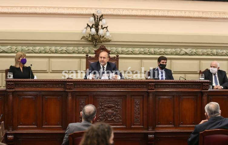 El gobernador Omar Perotti abrió el 138° periodo legislativo de la provincia de Santa Fe.