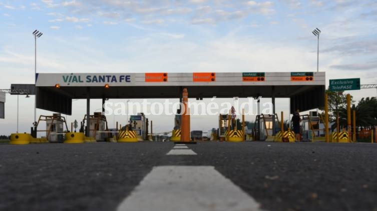 Trabajadores del peaje de la autopista Rosario-Santa Fe paran por tiempo indeterminado 