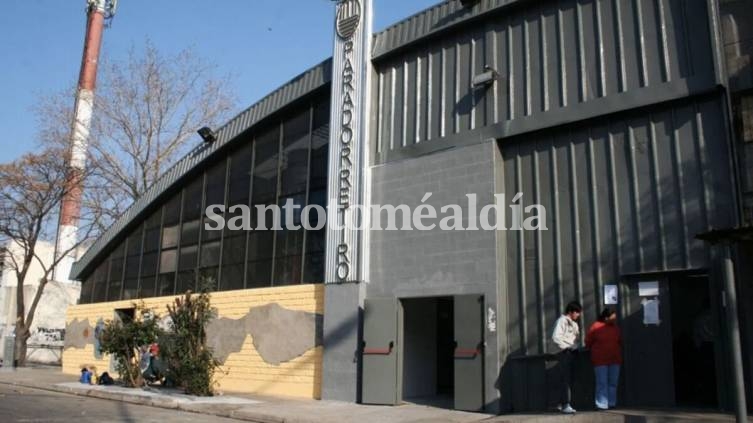 Detectaron 79 casos de coronavirus en un refugio porteño