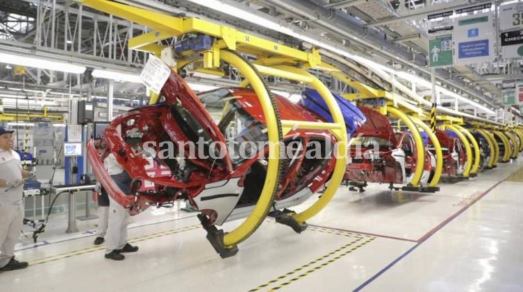 Automotrices retoman la actividad, con estrictos protocolos