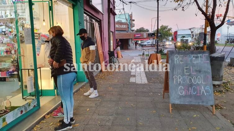 El Municipio habilitó a los comercios a funcionar de 8 a 18 horas los días sábado